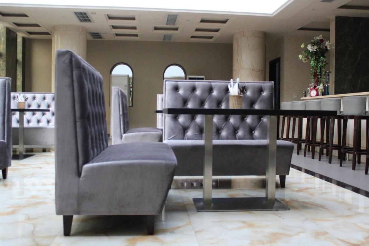 Hotel Amaritsah Brazzaville Esterno foto