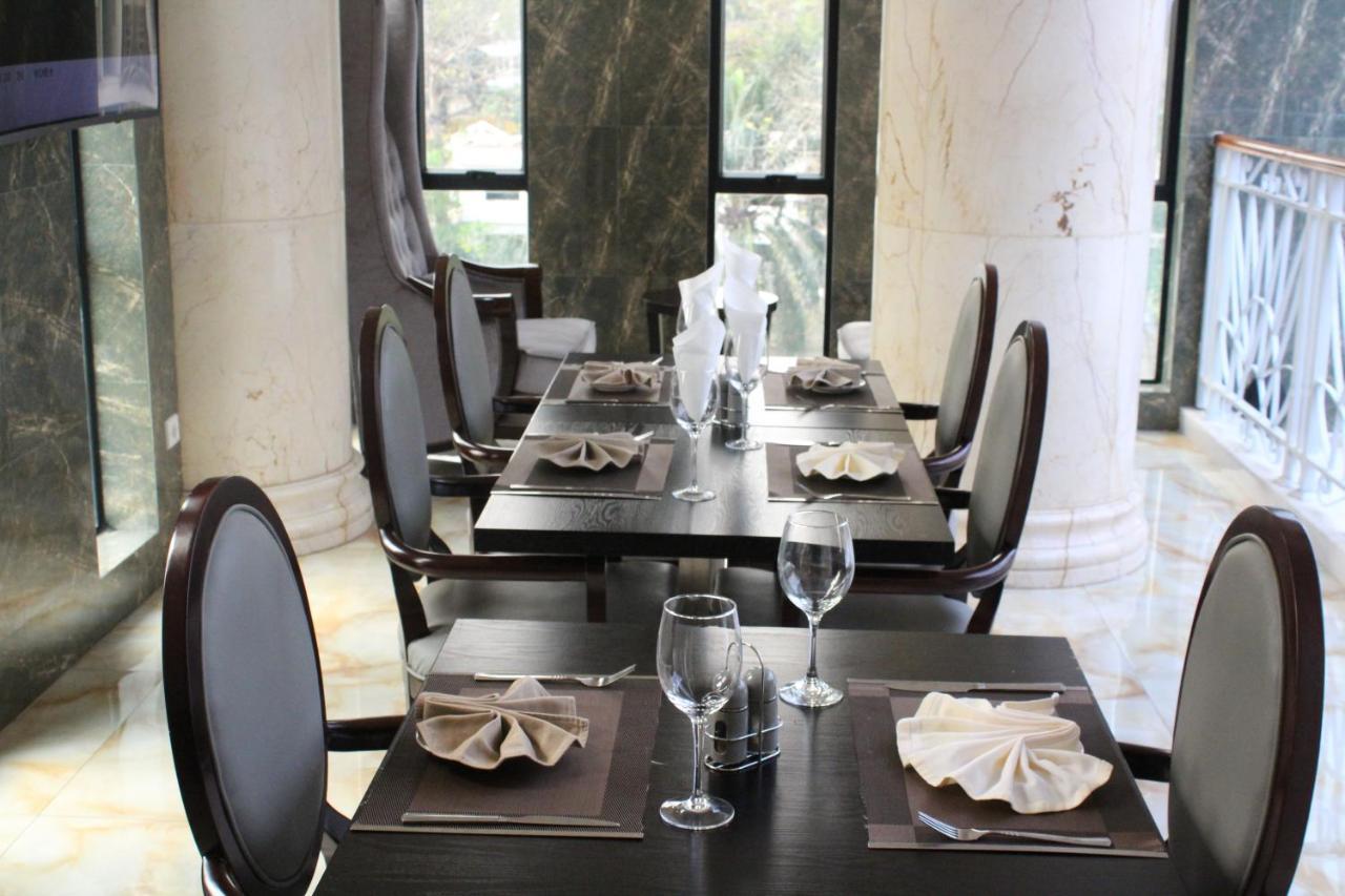 Hotel Amaritsah Brazzaville Esterno foto