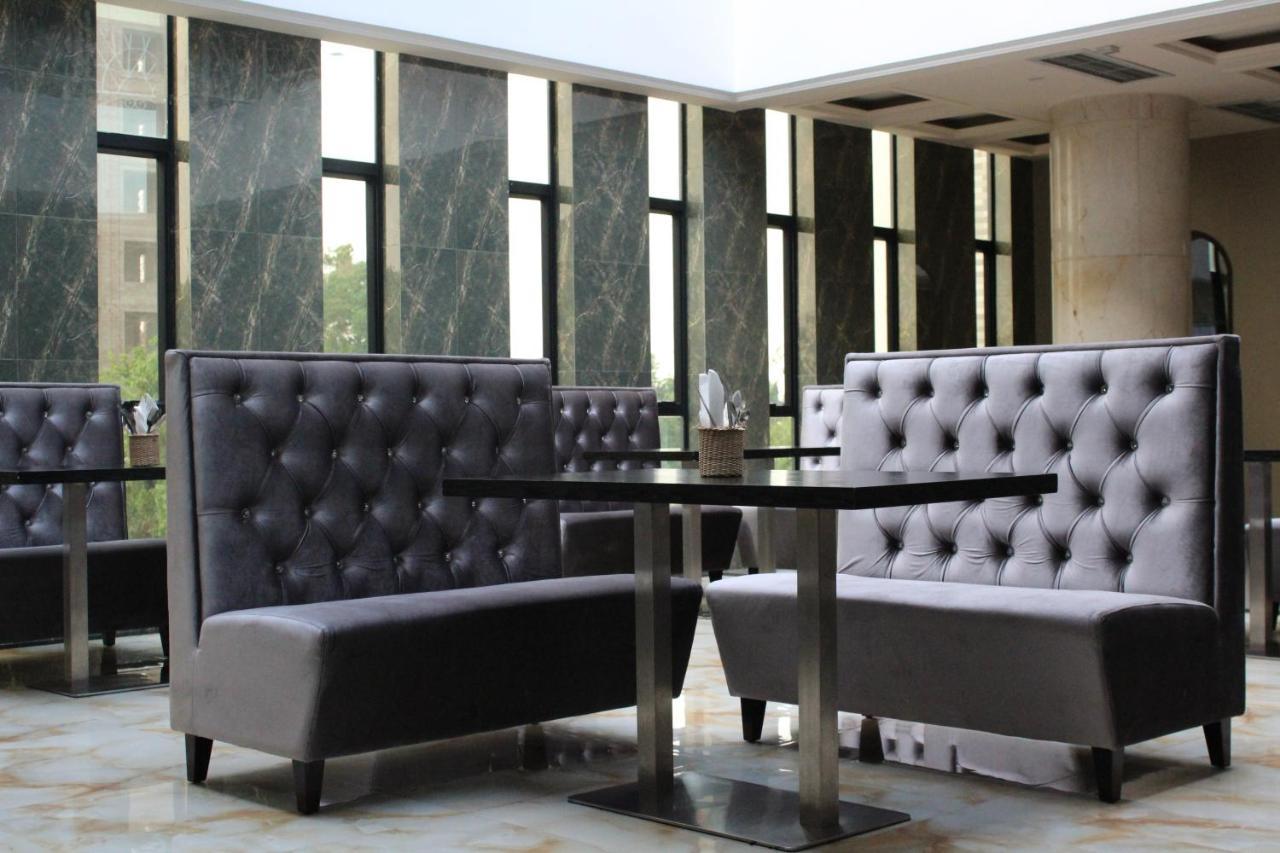 Hotel Amaritsah Brazzaville Esterno foto
